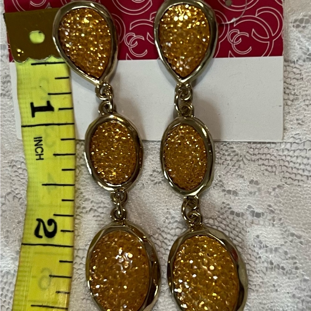 Elegant Gold Drop Earrings